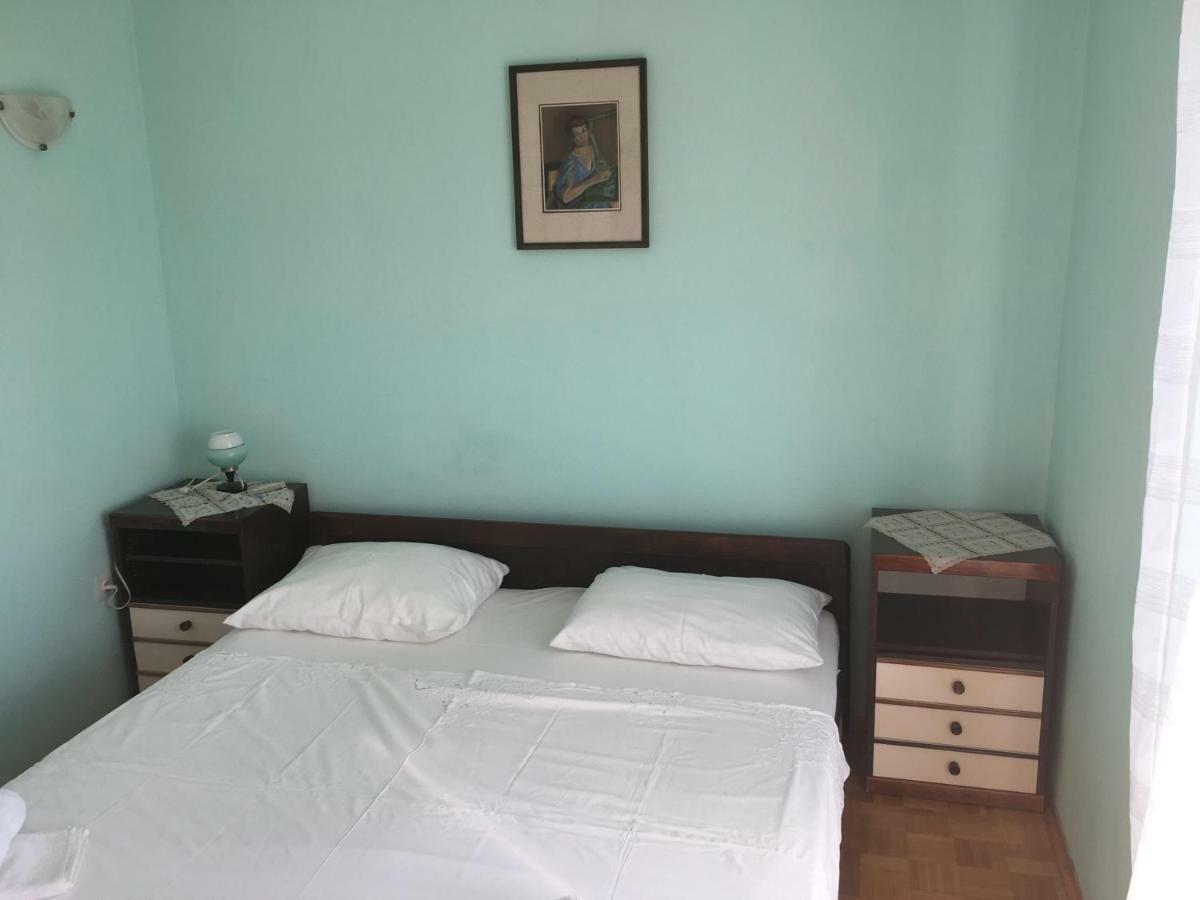 Apartments Ankica Kampor Екстериор снимка