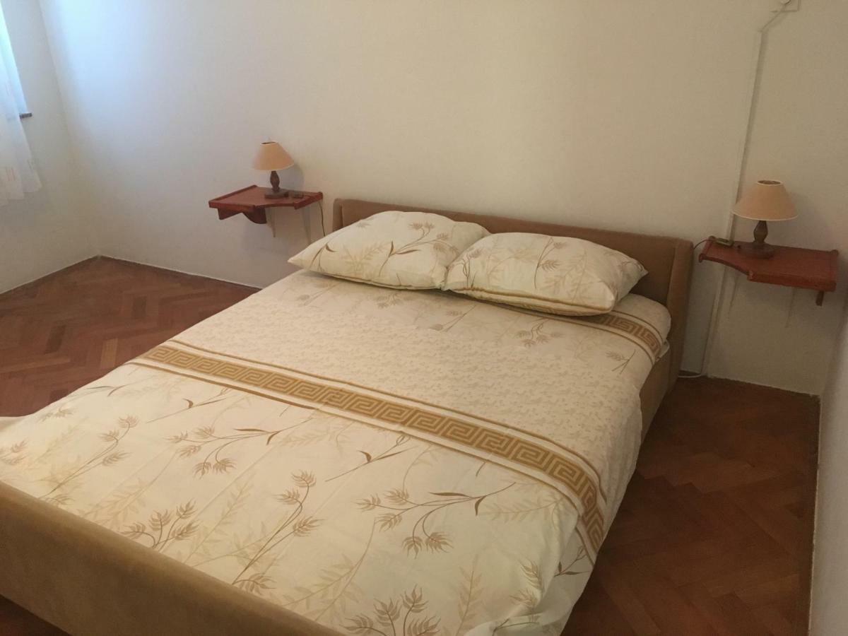 Apartments Ankica Kampor Екстериор снимка