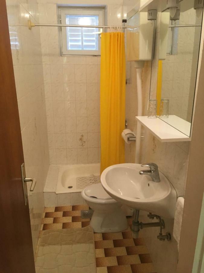 Apartments Ankica Kampor Екстериор снимка