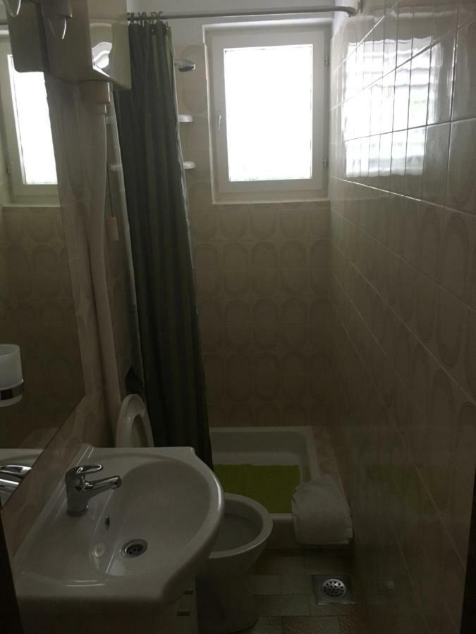 Apartments Ankica Kampor Екстериор снимка