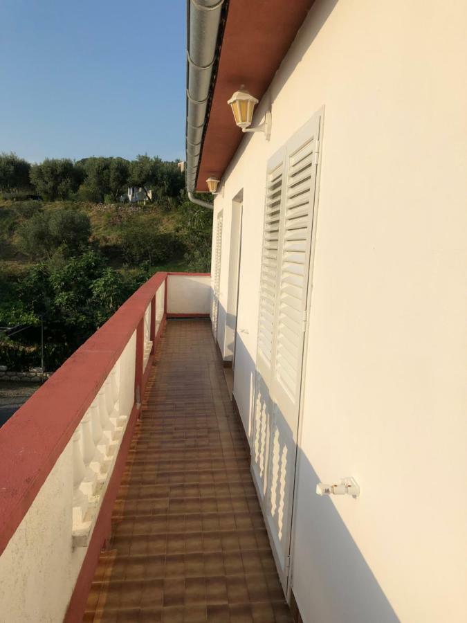 Apartments Ankica Kampor Екстериор снимка